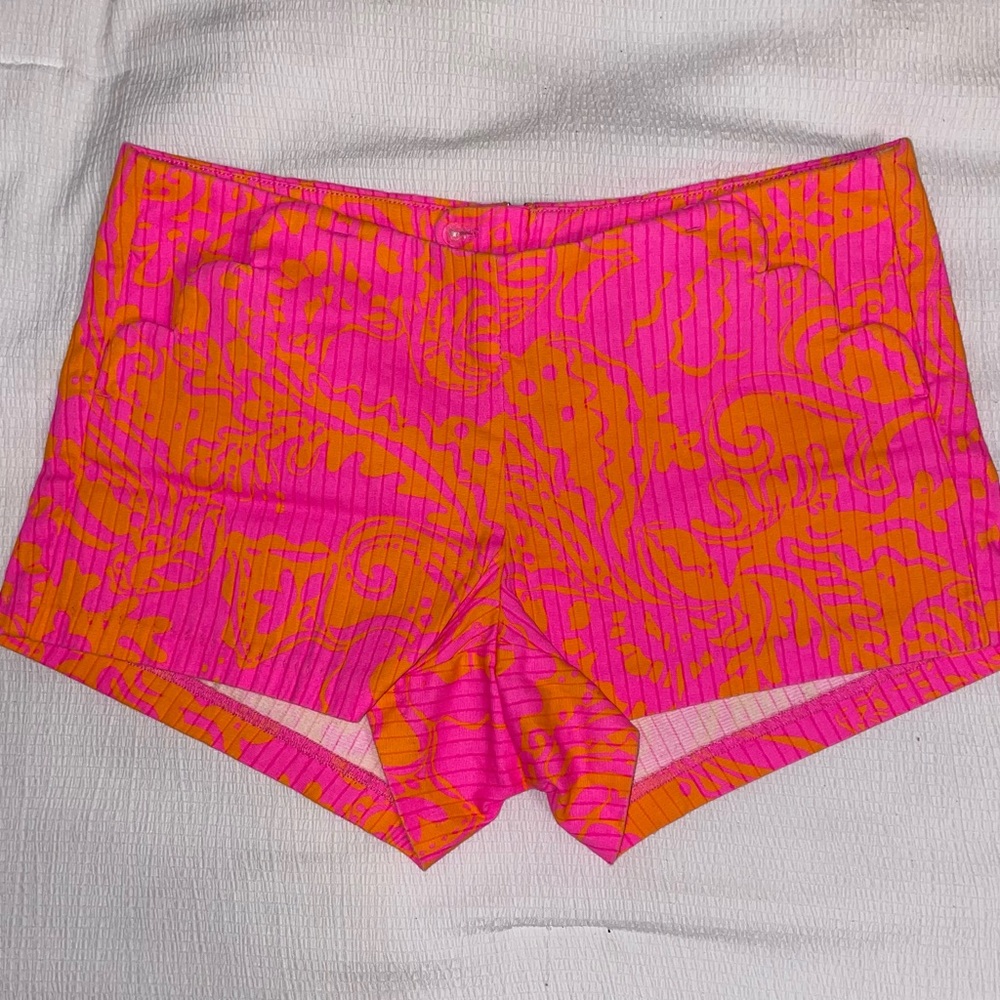 Lilly Pulitzer Mid Rise Shorts